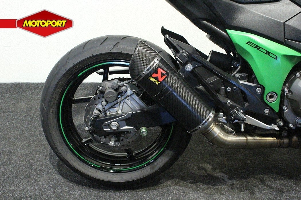 Kawasaki Z800 ABS, Bedrijf, Naked bike