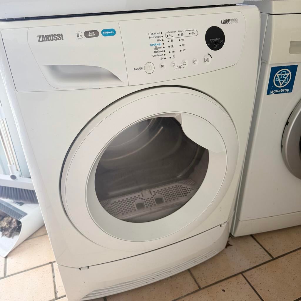 Zanussi Lindo 300 Condensdroger 8kg - Zo goed als nieuw, Witgoed en Apparatuur, Wasdrogers, Ophalen, 8 tot 10 kg, Zo goed als nieuw