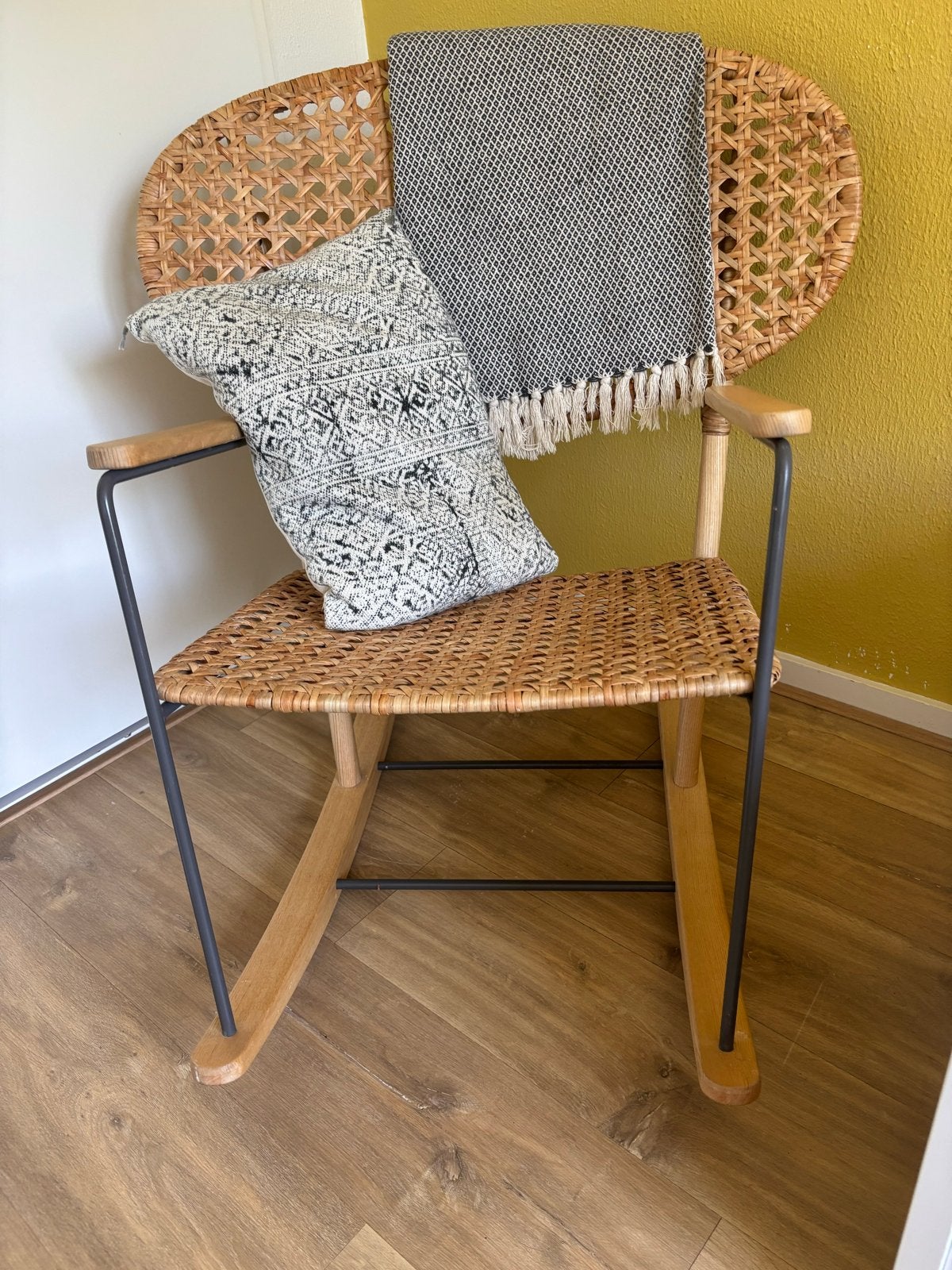 IKEA GRÖNADAL Schommelstoel - Rotan en Essen, Ophalen, Gebruikt, Bruin, Eén