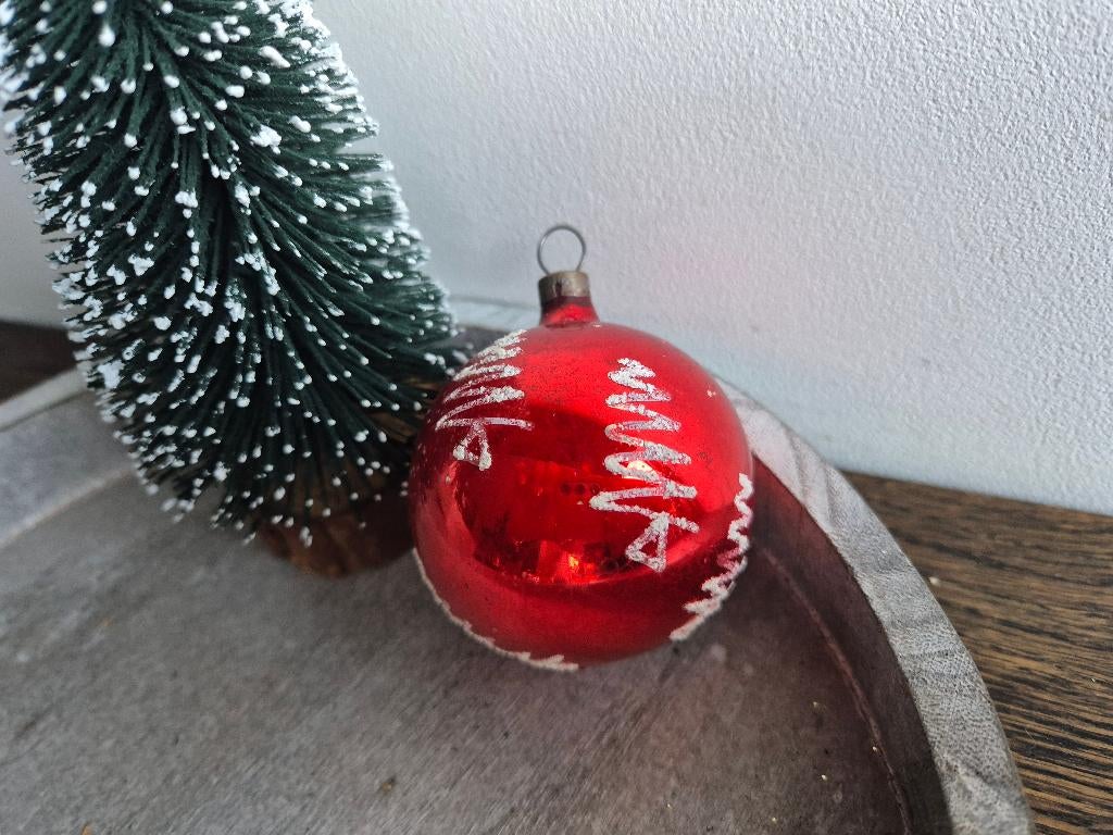 vintage kerstbal rood 598, Diversen, Kerst, *, Gebruikt, *, Ophalen of Verzenden