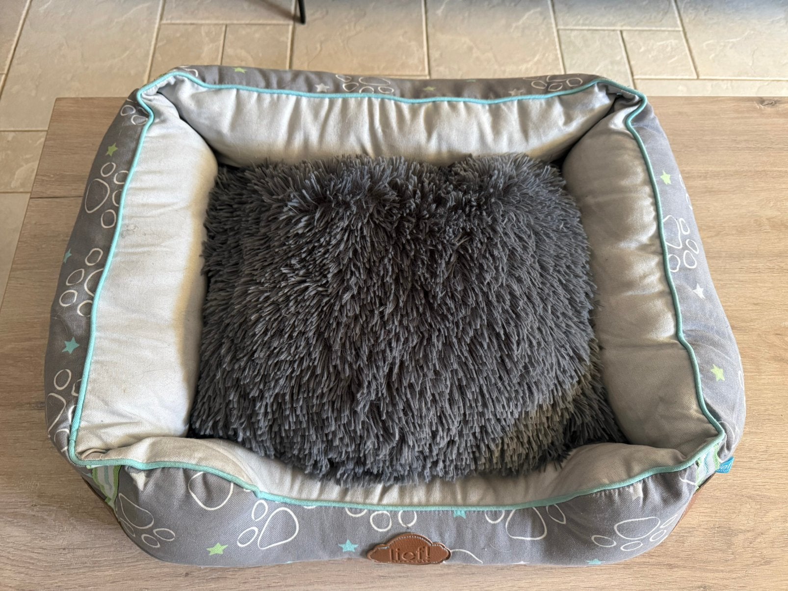 Katten of kleine hondenmand merk lief, Ophalen, Zo goed als nieuw, Pluche