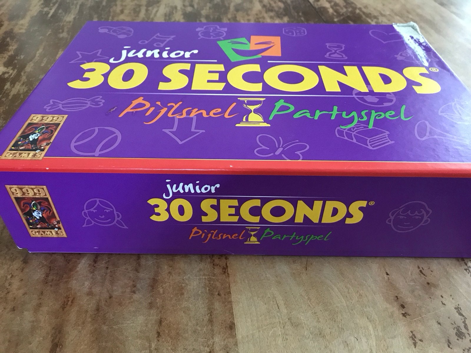 30 Seconds Junior Pijlsnel Partyspel, alleen doos beschadigd, Drie of vier spelers, Ophalen of Verzenden, Nieuw