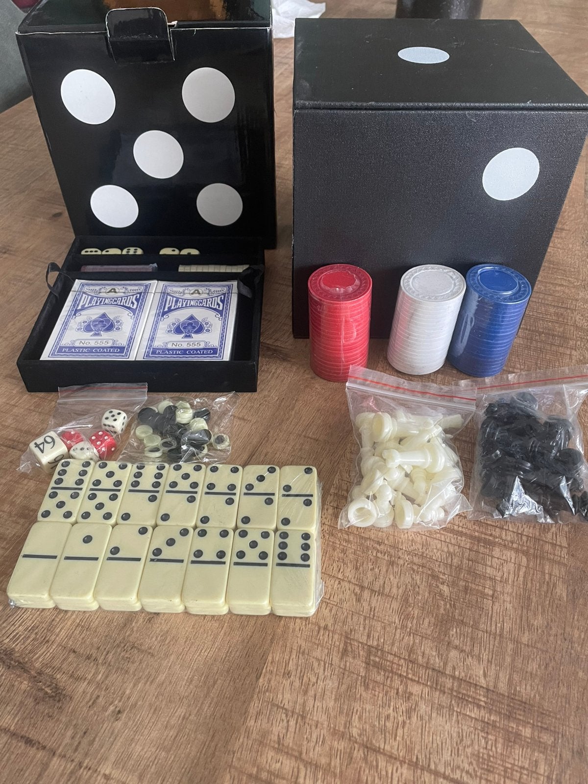 Spelletjes in 1 dobbelsteendoos  nieuw, Ophalen of Verzenden, Nieuw