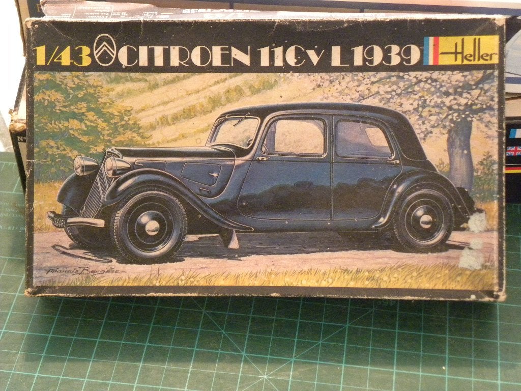 Citroën 11cv 1939, Auto, 1:32 tot 1:50, Ophalen of Verzenden, Zo goed als nieuw