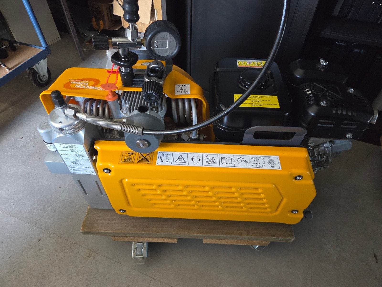 Bauer PE100 Duikcompressor - Zo goed als nieuw, Watersport en Boten, Duiken, Ophalen, Zo goed als nieuw