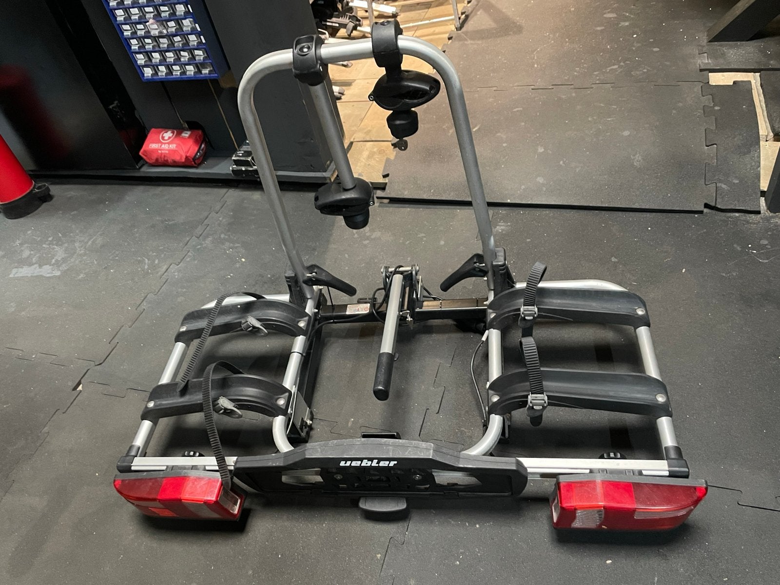 Uebler P22s fietsendrager voor 2 fietsen, kantelbaar, Ophalen, Gebruikt