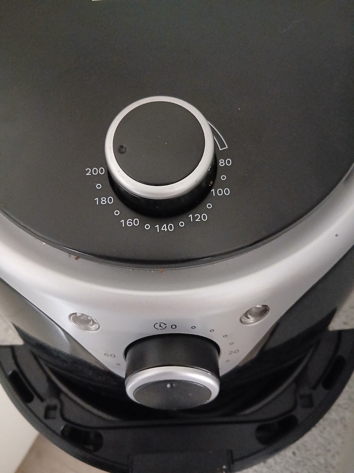 Foto 2 van MaxxHome Airfryer - Compacte heteluchtfriteuse
