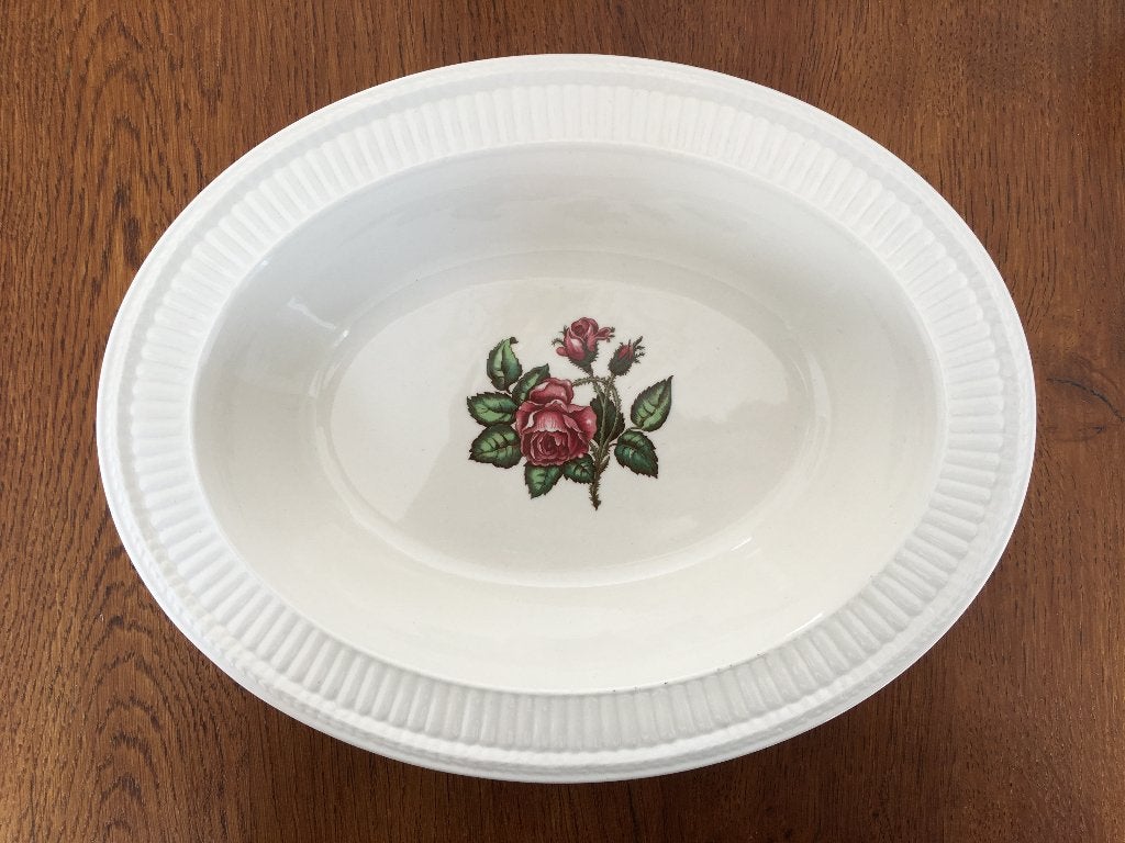 Wedgwood "Moss Rose" Diepe Ovale Schaal, Ophalen of Verzenden, Overige stijlen, Porselein, Schaal of Schalen
