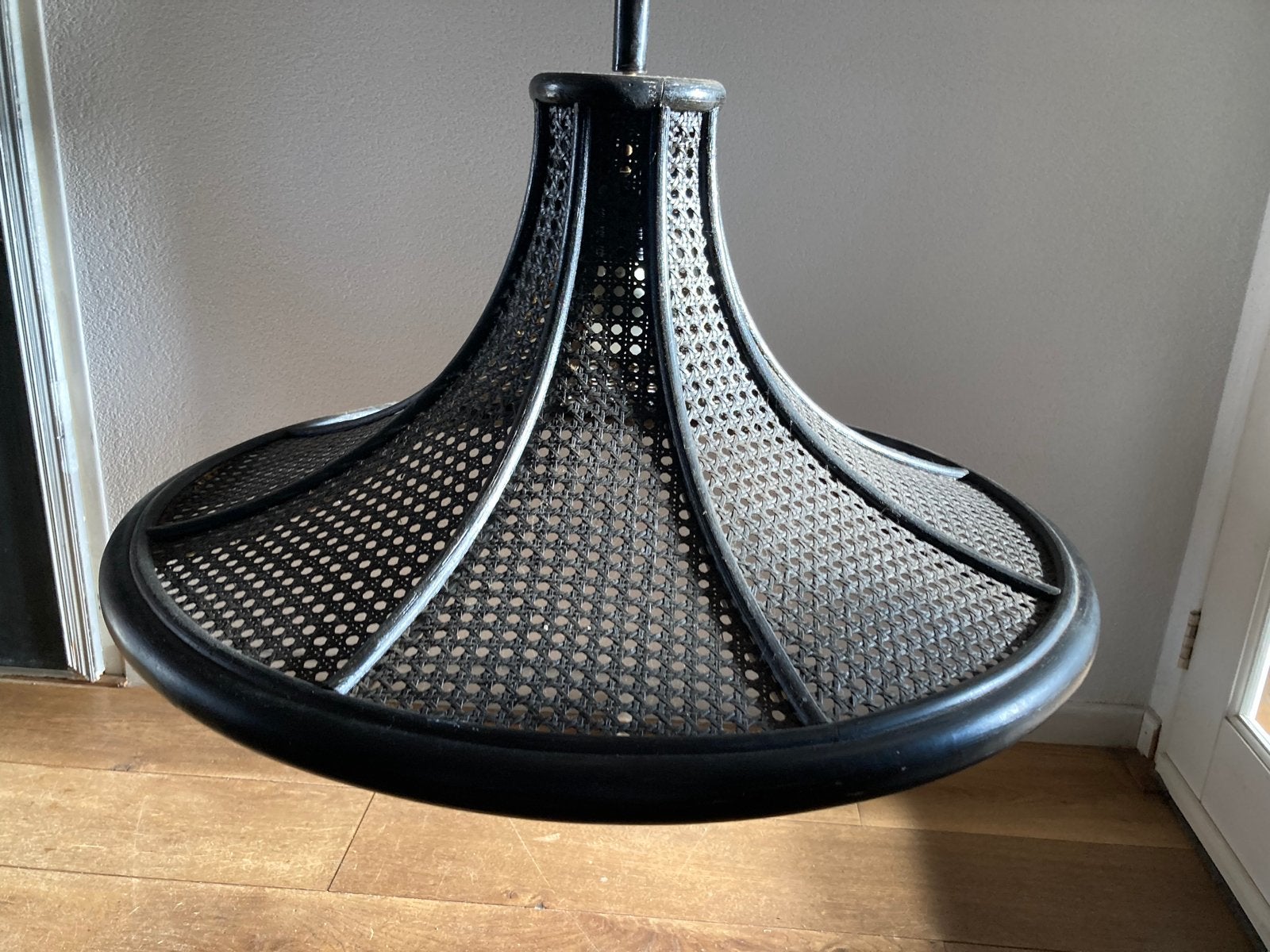 Vintage rotan hanglamp zwart - Jaren '70 stijl, Hanglamp, Gebruikt, Natuurlijk materiaal, Zwart