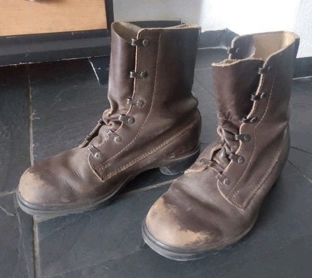 LEGER KISTJES  BOOTS - Bruine Leren schoenen 40, Ophalen of Verzenden, Landmacht, Nederland, Kleding of Schoenen