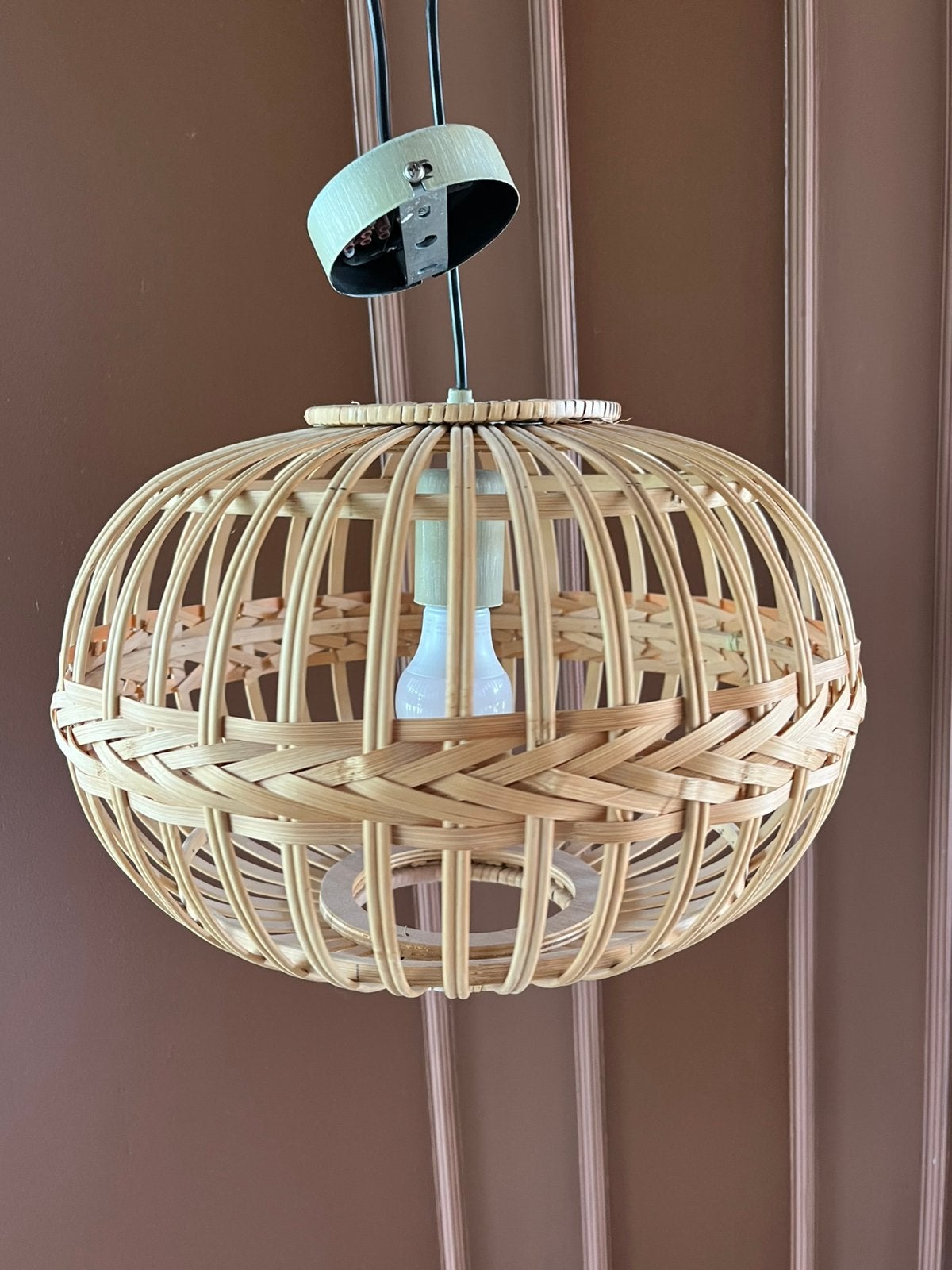 Rotan hanglamp, Huis en Inrichting, Ophalen of Verzenden, Zo goed als nieuw, Natuurlijk materiaal, E27 (groot)