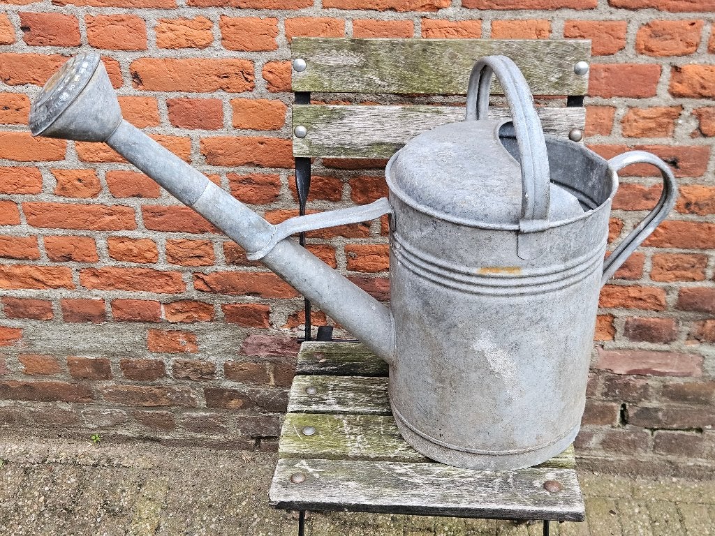 Oude,verweerde zinken Tuingieter nummer 2, Ophalen of Verzenden, Gebruikt, Metaal