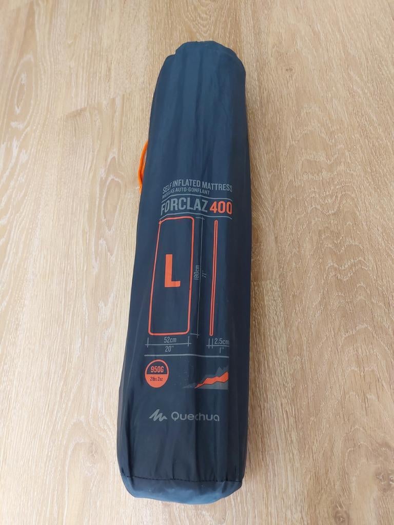 Decathlon Forclaz 400 zelfopblaasbaar matras 1-persoons, Caravans en Kamperen, Luchtbedden, Ophalen of Verzenden, Ingebouwde pomp
