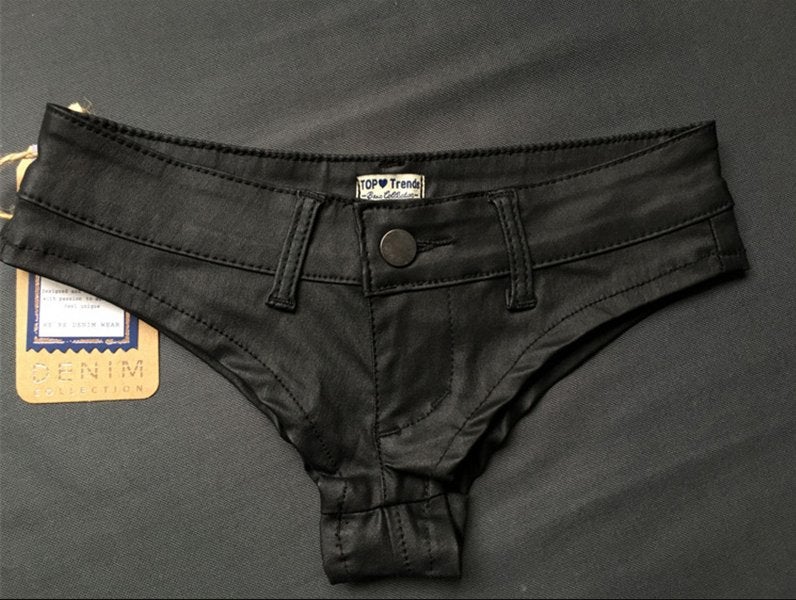 Zwarte leren hot pants sexy broekje dames vrouwen wetlook, Maat 38/40 (M), Kort, Verzenden, Zwart