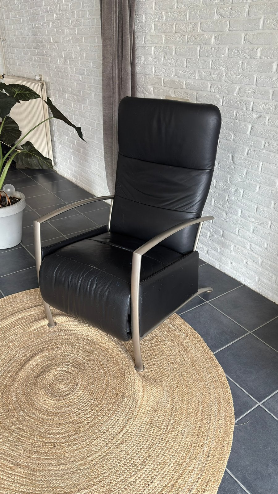 Skalma zwart leren verstelbare relax stoel, Huis en Inrichting, Fauteuils, Ophalen, Gebruikt, Minder dan 75 cm, Leer