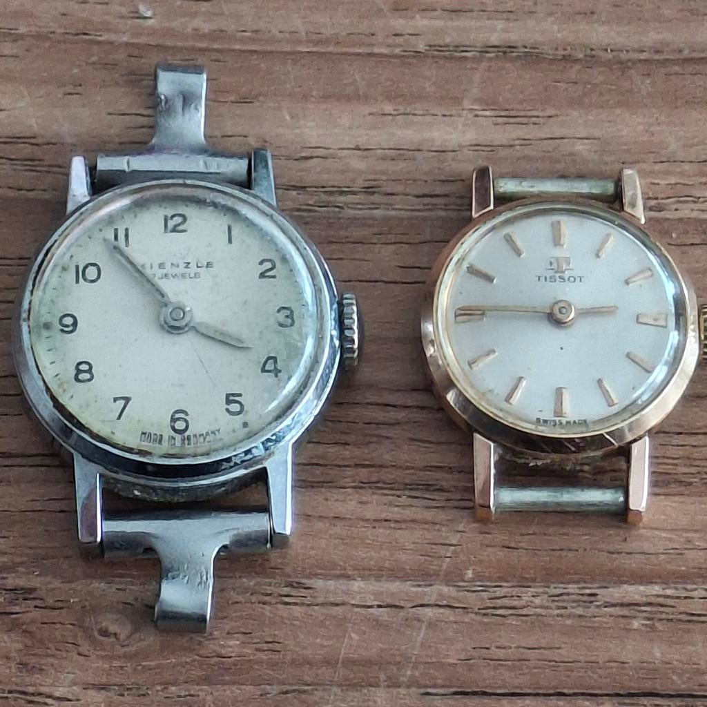 Oude horloges..jaren 60 / 90 bv. Tissot enz..opwinders. 2 st, Ophalen of Verzenden, Gebruikt, Overige kleuren, Overige materialen