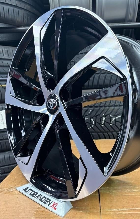 18 Inch Toyota Corolla, Avensis, C HR, Auris, velgen 5x114.3, 18 inch, Velg(en), Nieuw, Ophalen of Verzenden
