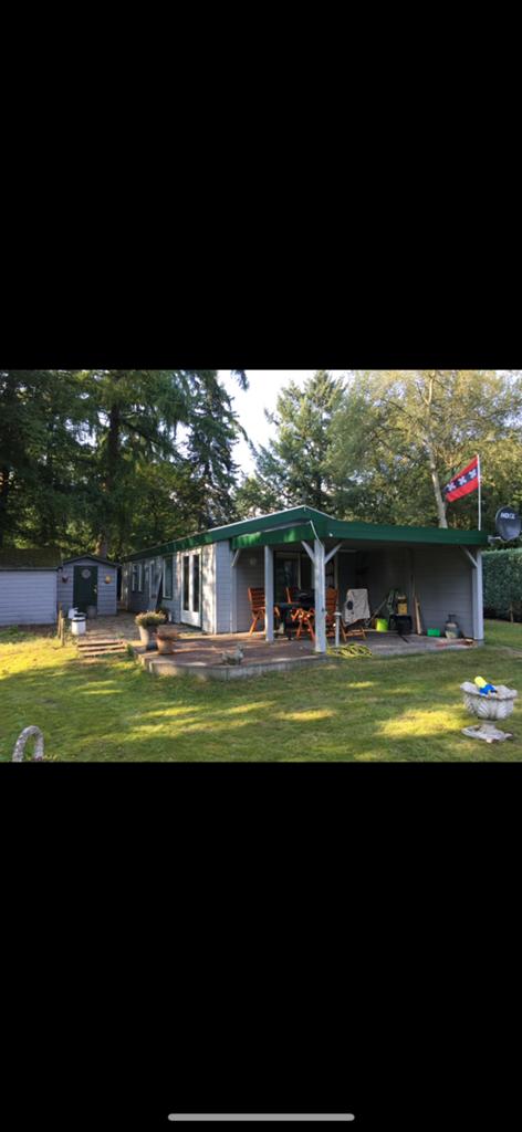 Chalet te koop. Camping, Tuin, In bos