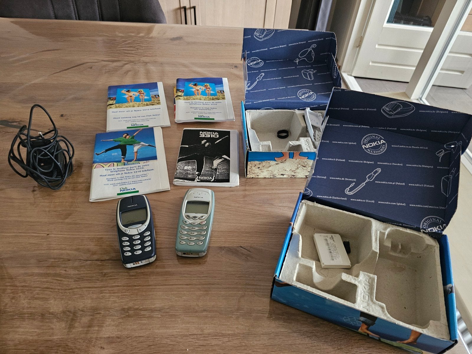 Nokia 3310 en nokia 3410, Ophalen, Gebruikt, Blauw, Geen camera