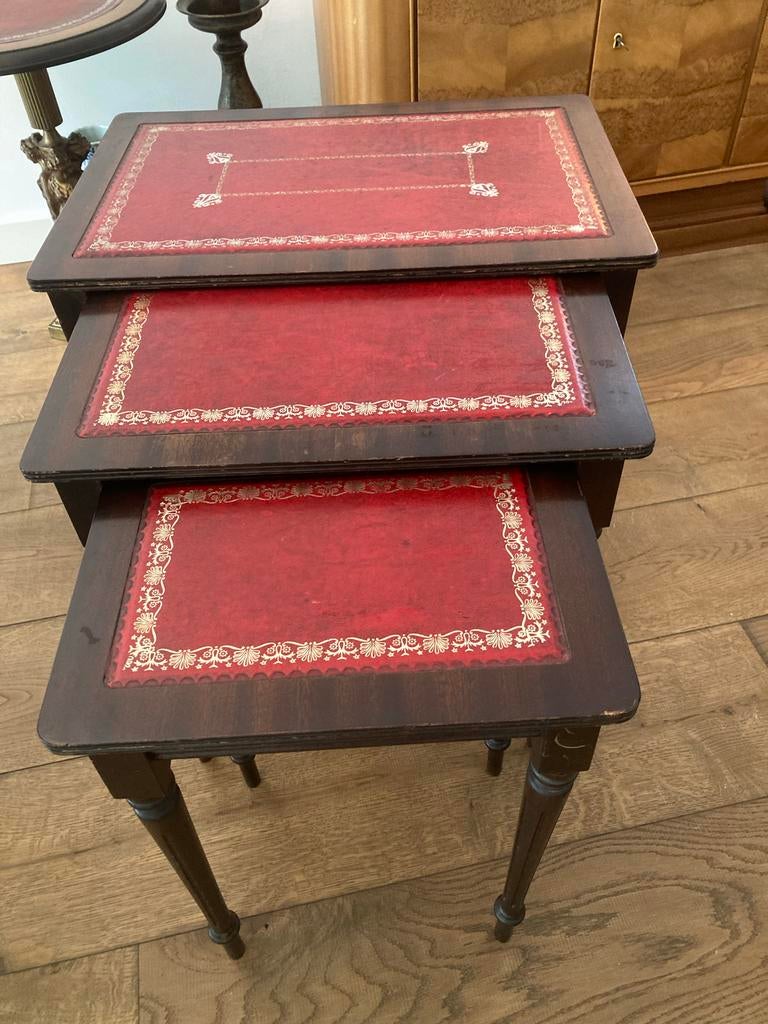 Set van 3 antieke wijntafeltjes met leer ingelegd, Antiek en Kunst, Antiek | Meubels | Tafels, Ophalen