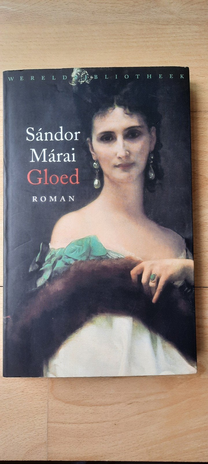 Sándor Márai - Gloed (Roman), Boeken, Ophalen of Verzenden, Zo goed als nieuw, Sándor Márai, Europa overig