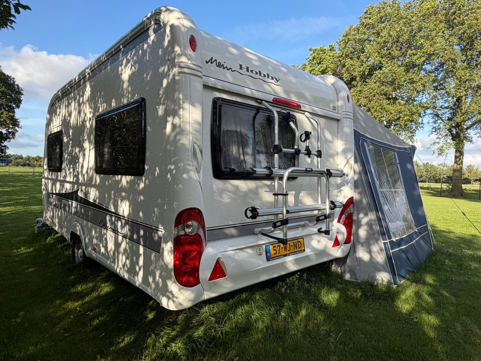Hobby caravan 440 SF als nieuw !!, Koelkast, Hobby, Treinzit, Dwarsbed