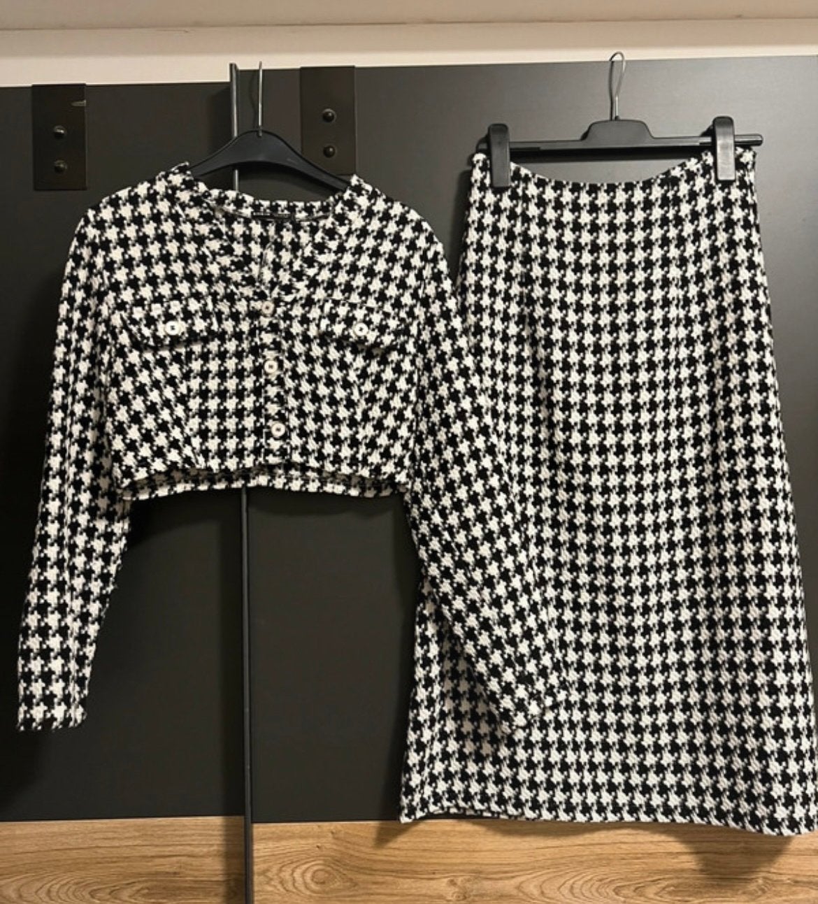 Bouclé set, Kleding | Dames, Maat 38/40 (M), Kostuum of Pak, Zwart, Ophalen of Verzenden