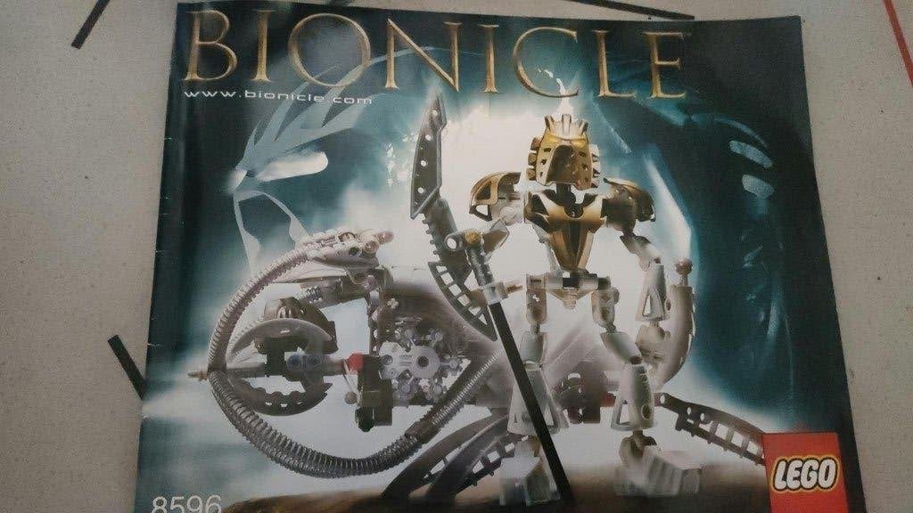 LEGO Bionicle 8596 Takanuva + Ussanui – compleet – 2003, Bionicle, Lego, Ophalen of Verzenden, Zo goed als nieuw