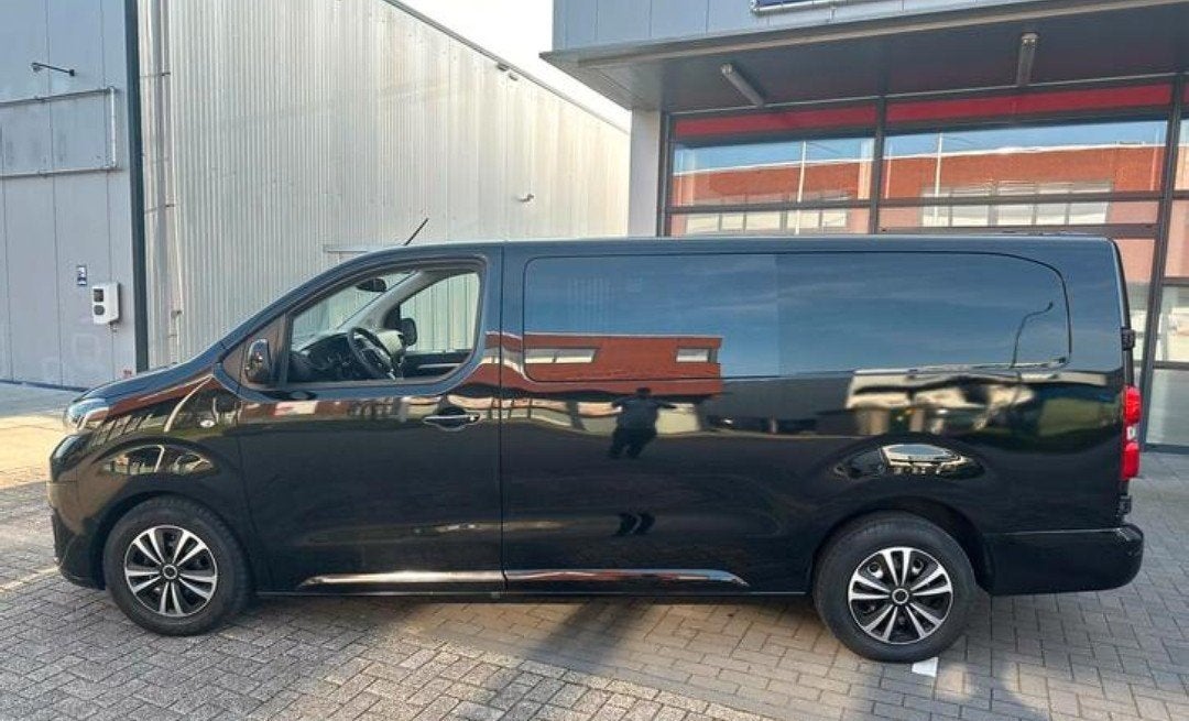 Toyota Proace  Zware motorschade niet geschikt voor normaal, Auto's, 1780 kg, 4 cilinders, Origineel Nederlands, Bedrijf