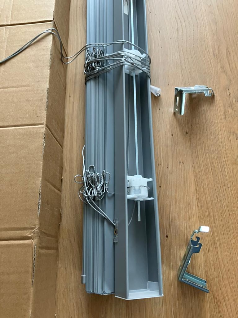 Luxaflex grijs 50mm lamellen 2x170x180,  1x 80x180 grijs, Ophalen, Zo goed als nieuw, Grijs
