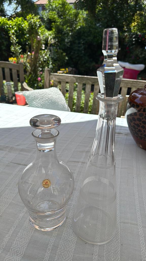 2 vintage kristallen karaffen – Royal Leerdam & design karaf, Ophalen of Verzenden, Zo goed als nieuw, Overige typen