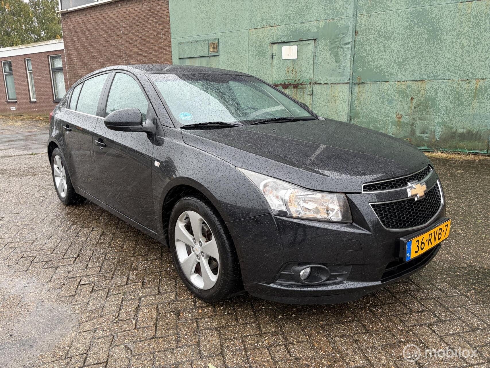 Chevrolet Cruze 1.8 LTZ, Voorwielaandrijving, Euro 5, 15 km/l, Gebruikt