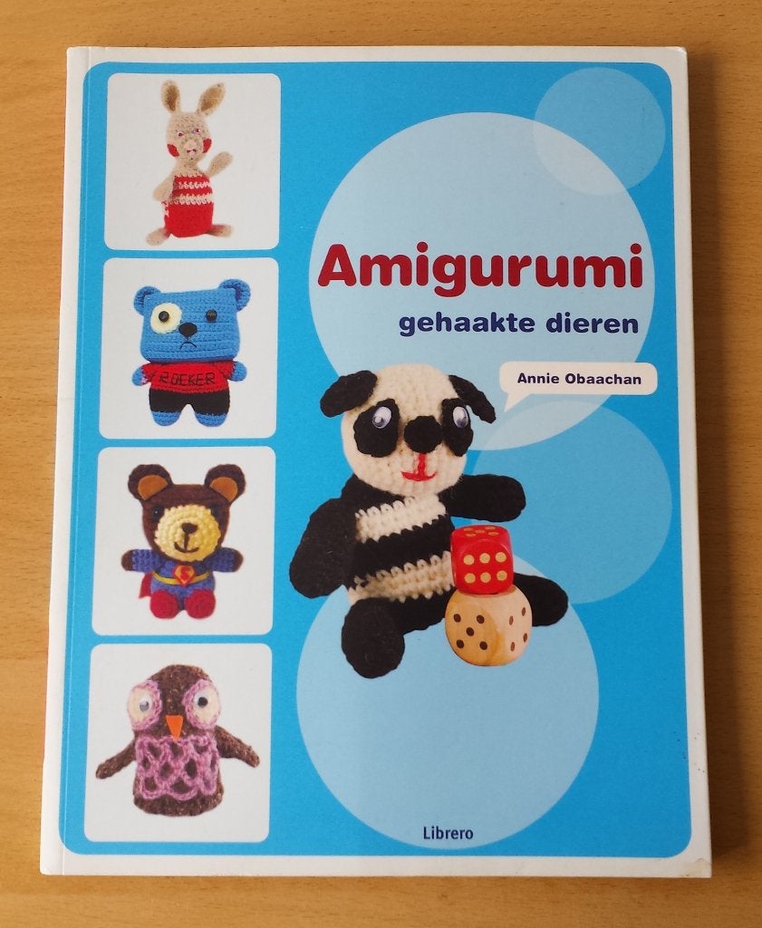 Haken - Amigurumi, gehaakte dieren - Annie Obaachan - 2009, Hobby en Vrije tijd, Breien en Haken, Gebruikt, Ophalen of Verzenden