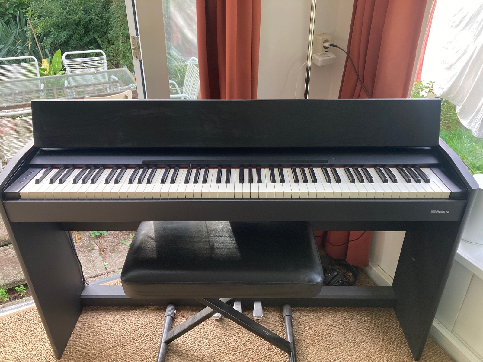 Roland digitale piano zwart, zo goed als nieuw