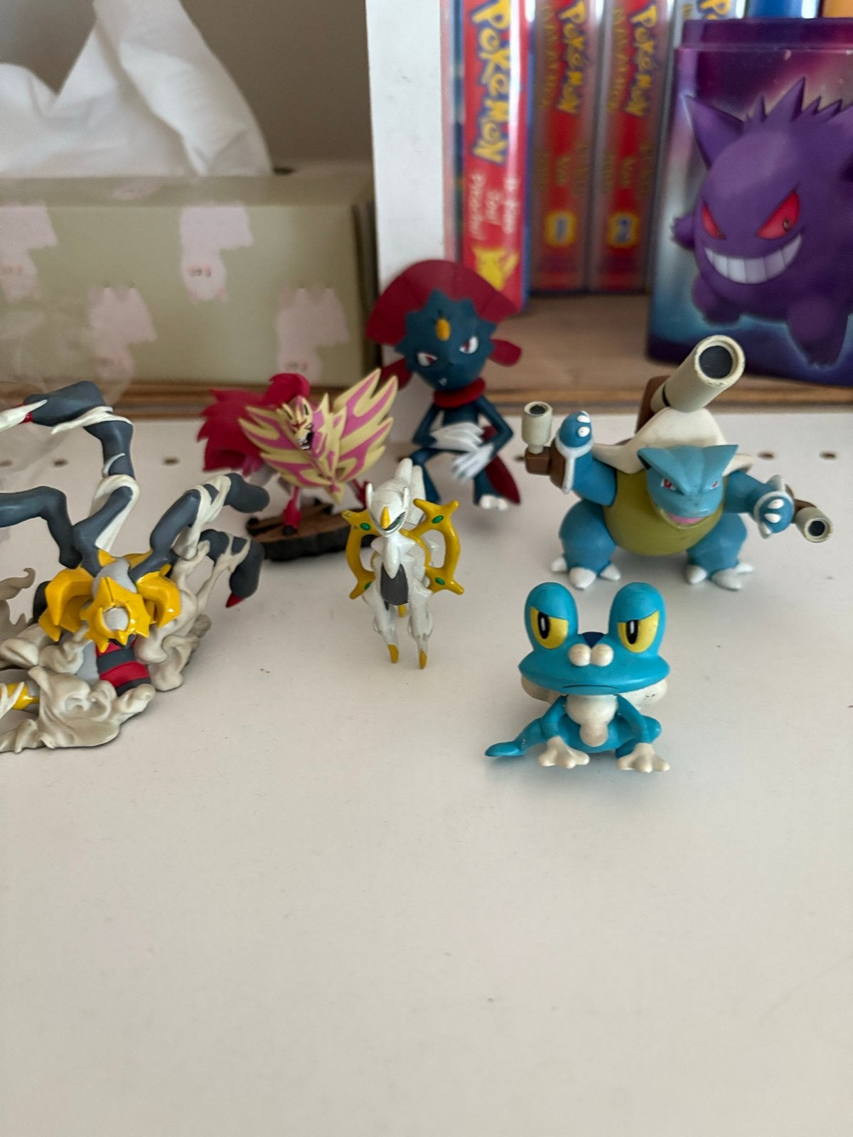 Diverse Pokémon figuren - Blastoise, Froakie, Giratina, Ophalen, Gebruikt