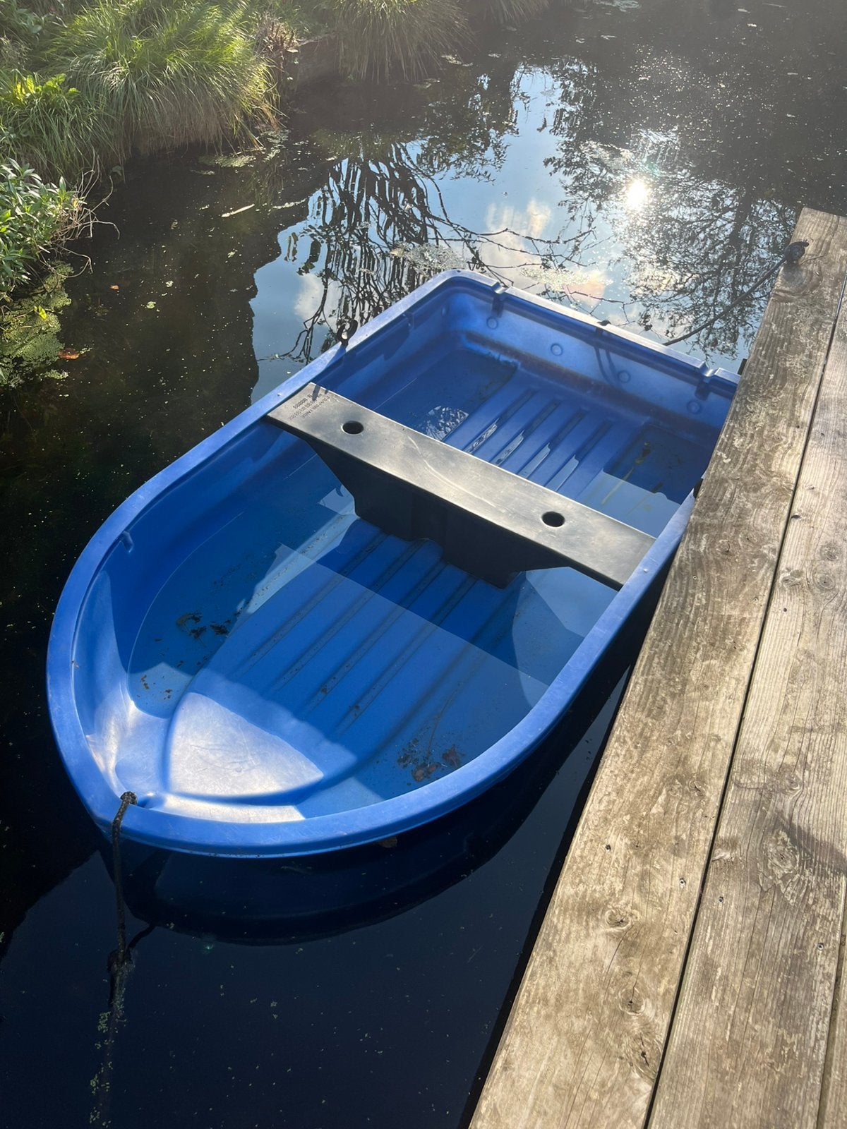 Plastic roeibootje met peddels, Ophalen, Gebruikt, Motorboot