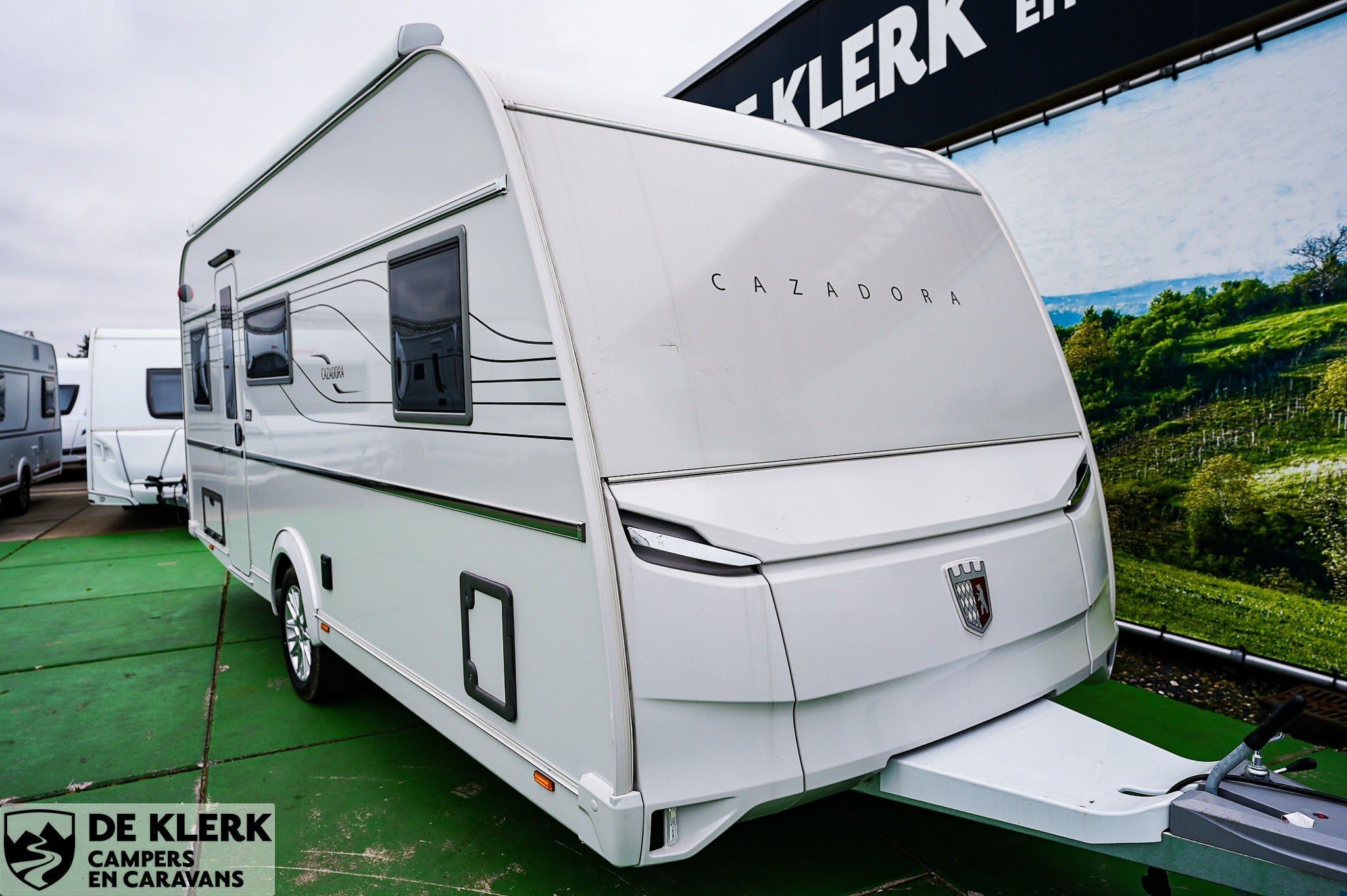 Tabbert Cazadora 490 TD (bj 2025), Caravans en Kamperen, Tabbert, 7 tot 8 meter, Bedrijf, Info@deklerkcaravans.nl