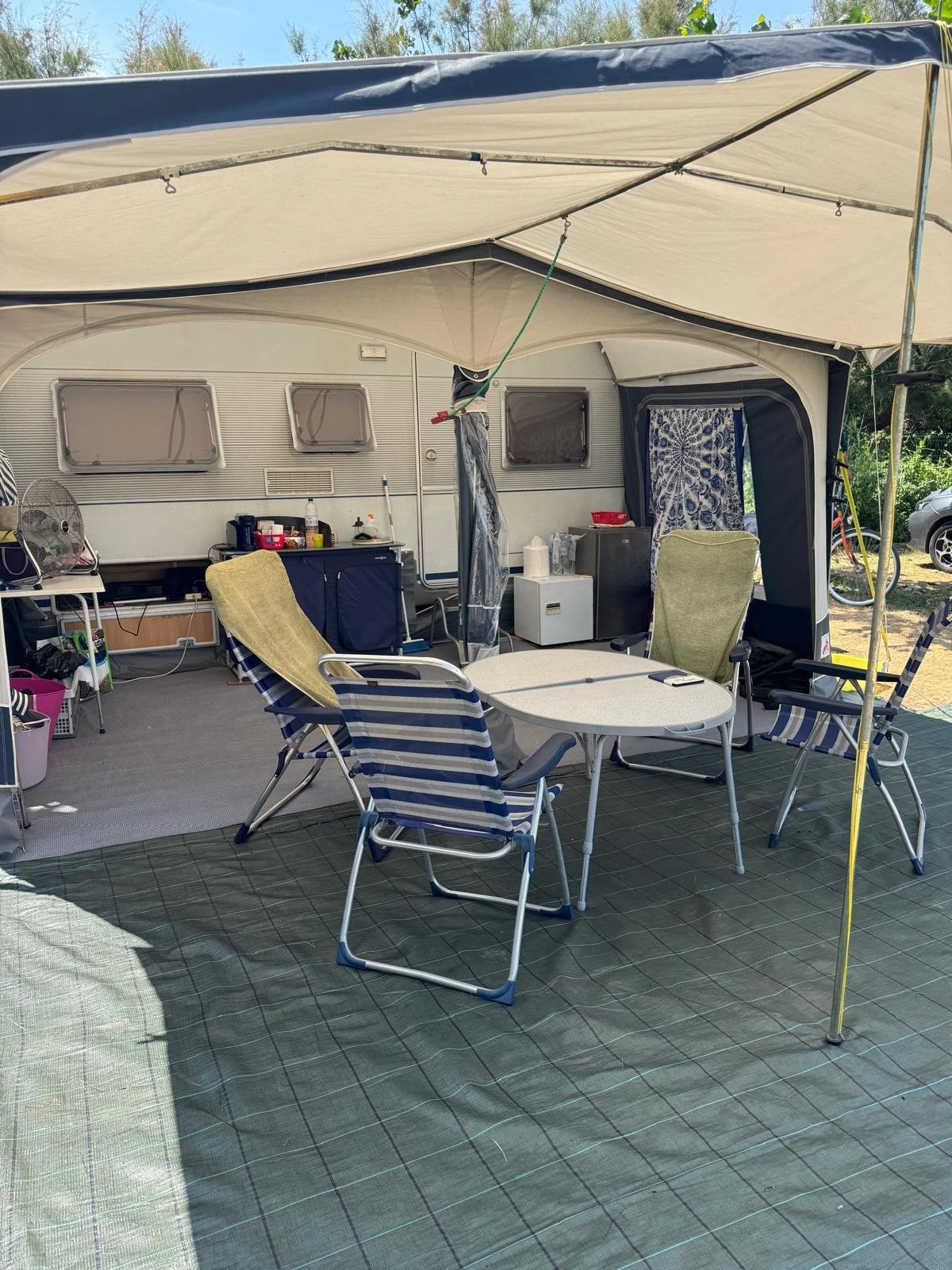 Te koop Dethleffs camper. STAAT IN ESTARTIT SPANJE, Caravans en Kamperen, Caravan accessoires, Ophalen, Gebruikt