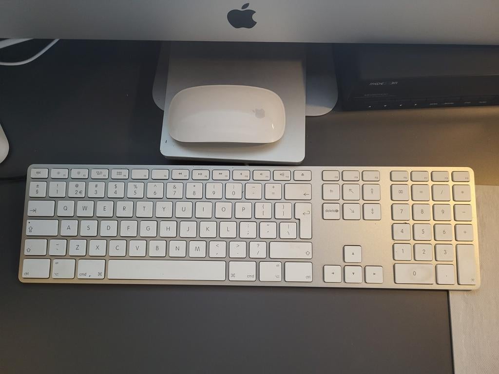 Apple Mac all in one 27 inch, Computers en Software, Apple Desktops, Ophalen, 8 GB, IMac, Onbekend