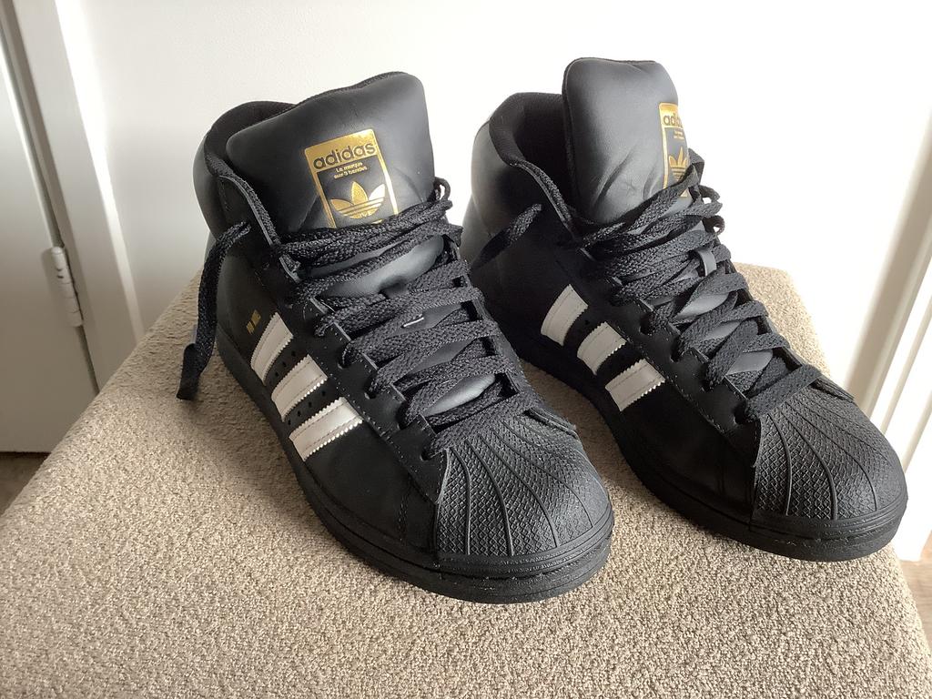 Adidas schoenen Pro model, Kleding | Dames, Schoenen, Ophalen, Zwart, Sneakers of Gympen, Zo goed als nieuw
