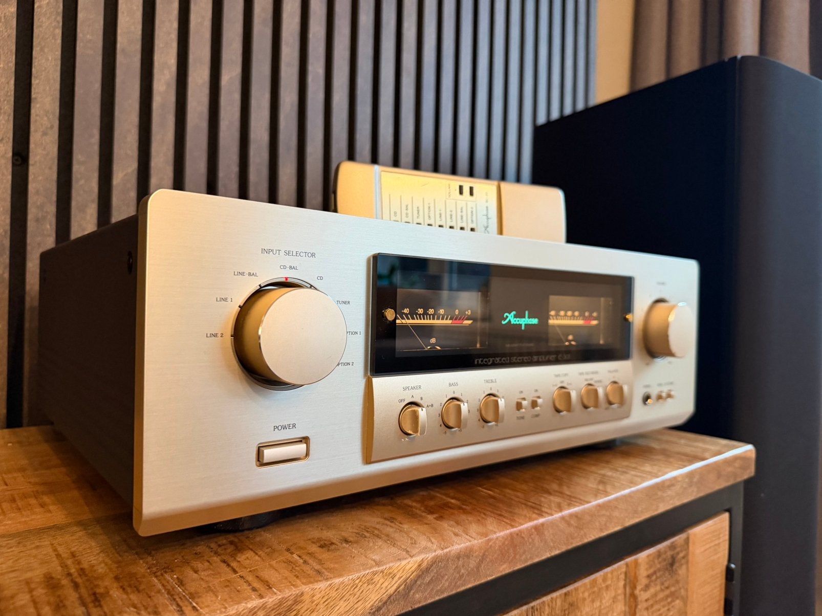 Mooie Accuphase E-307 Geïntegreerde Versterker + DAC-10, Overige merken, Ophalen of Verzenden, Zo goed als nieuw, /