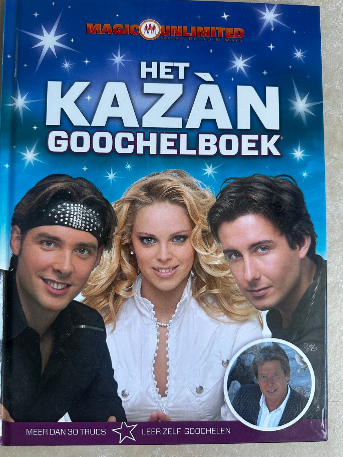 Het Kazàn Goochelboek - Meer dan 30 trucs, Boeken, Ophalen of Verzenden, Zo goed als nieuw, Overige onderwerpen, Geschikt voor kinderen