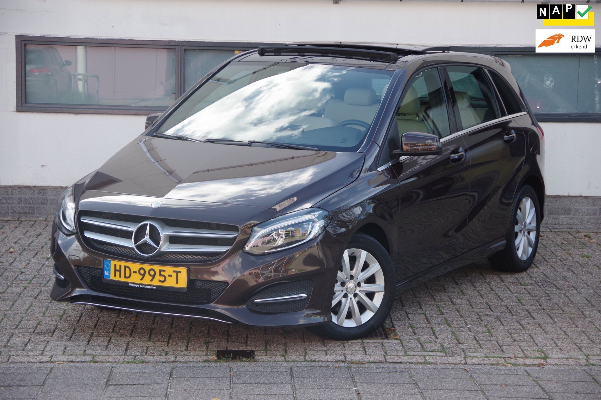 Mercedes-Benz B-klasse 180 Ambition |1e eigenaar| Dealer ond, Dealer onderhouden, 1325 kg, Gebruikt, 4 cilinders