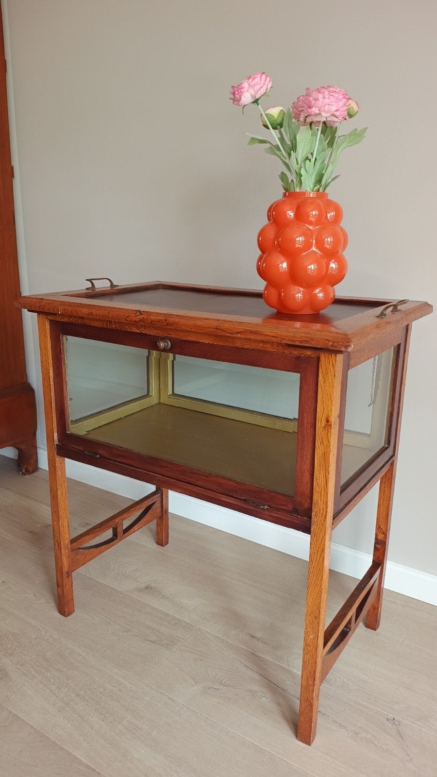 Prachtig uniek vintage Arts & Crafts vitrinekastje, Huis en Inrichting, Glas, Onbekend, Arts & crafts, Zo goed als nieuw