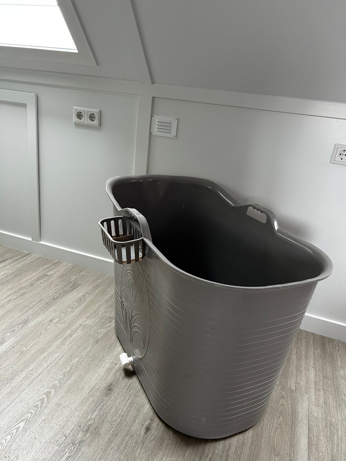 Bath bucket / Zitbad / ijsbad grijs, Ophalen, Overige typen, 50 tot 100 cm, Zo goed als nieuw