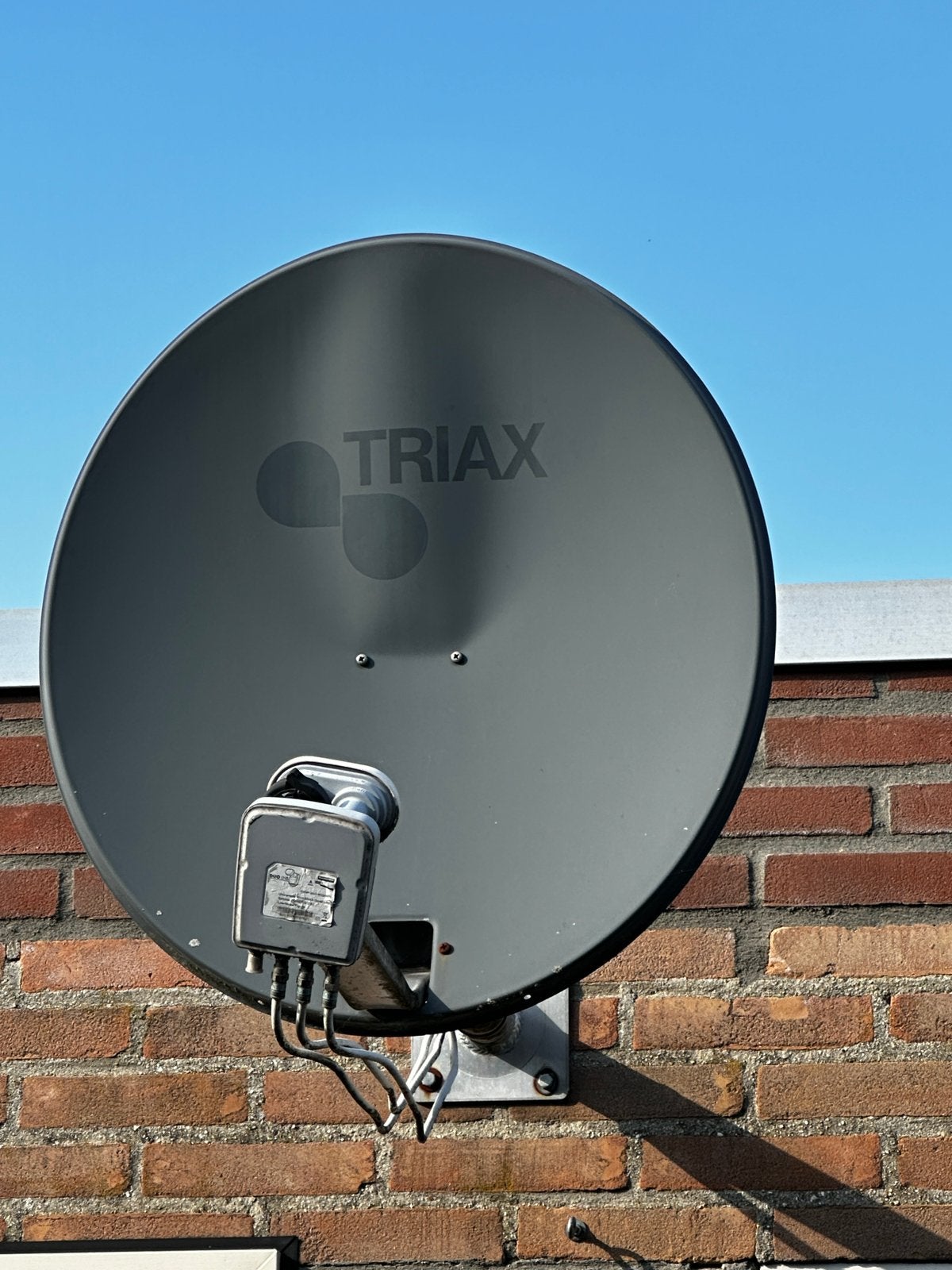 Schotel  Kanaal Digitaal  Merk Triax , 80 cm., Ophalen, Gebruikt, Overige merken