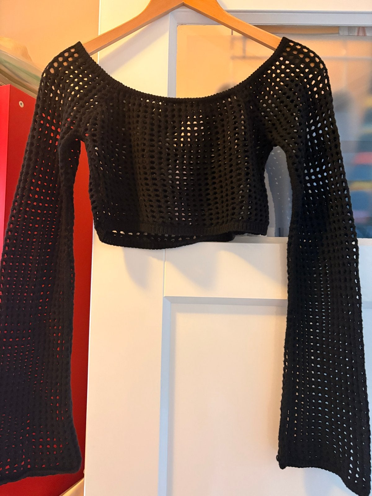 Nieuwe Zwarte Korte Blouse met Wijde Armen - Maat S, Verzenden, Nieuw, Maat 36 (S), Zwart