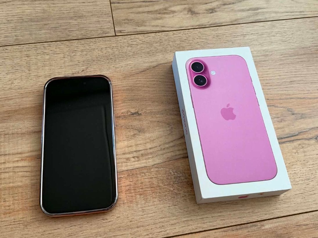 iPhone 16 - Roze - Nieuwstaat, Ophalen, 128 GB, IPhone 16, Zo goed als nieuw