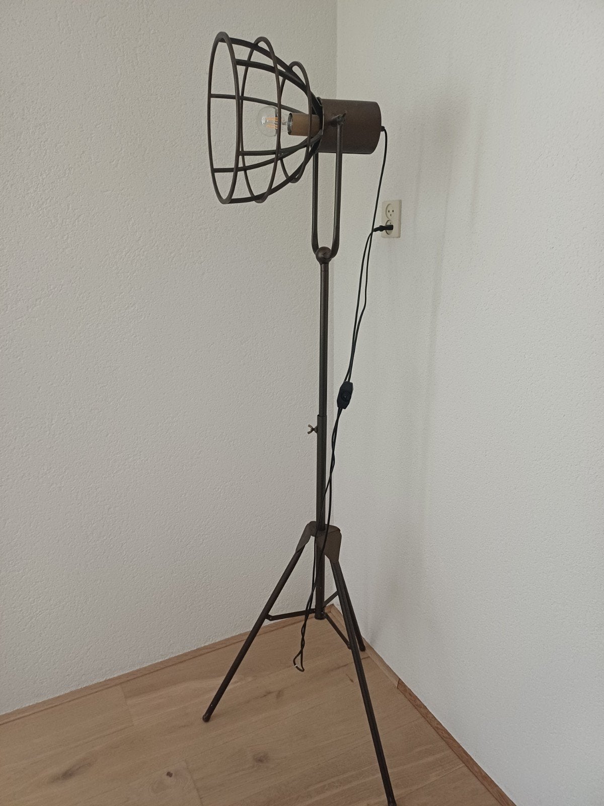 Industriële lamp staand, Ophalen of Verzenden, Zo goed als nieuw, 150 tot 200 cm