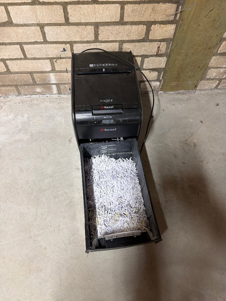 Papiervernietiger, Ophalen, Gebruikt